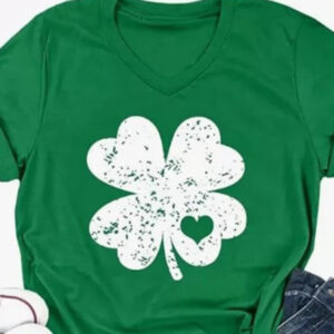 Women's St. Patrick's Day lucky shamrock print T-shirt