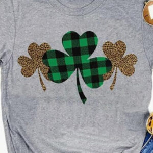 Women's St. Patrick's Day lucky plaid shamrock print T-shirt