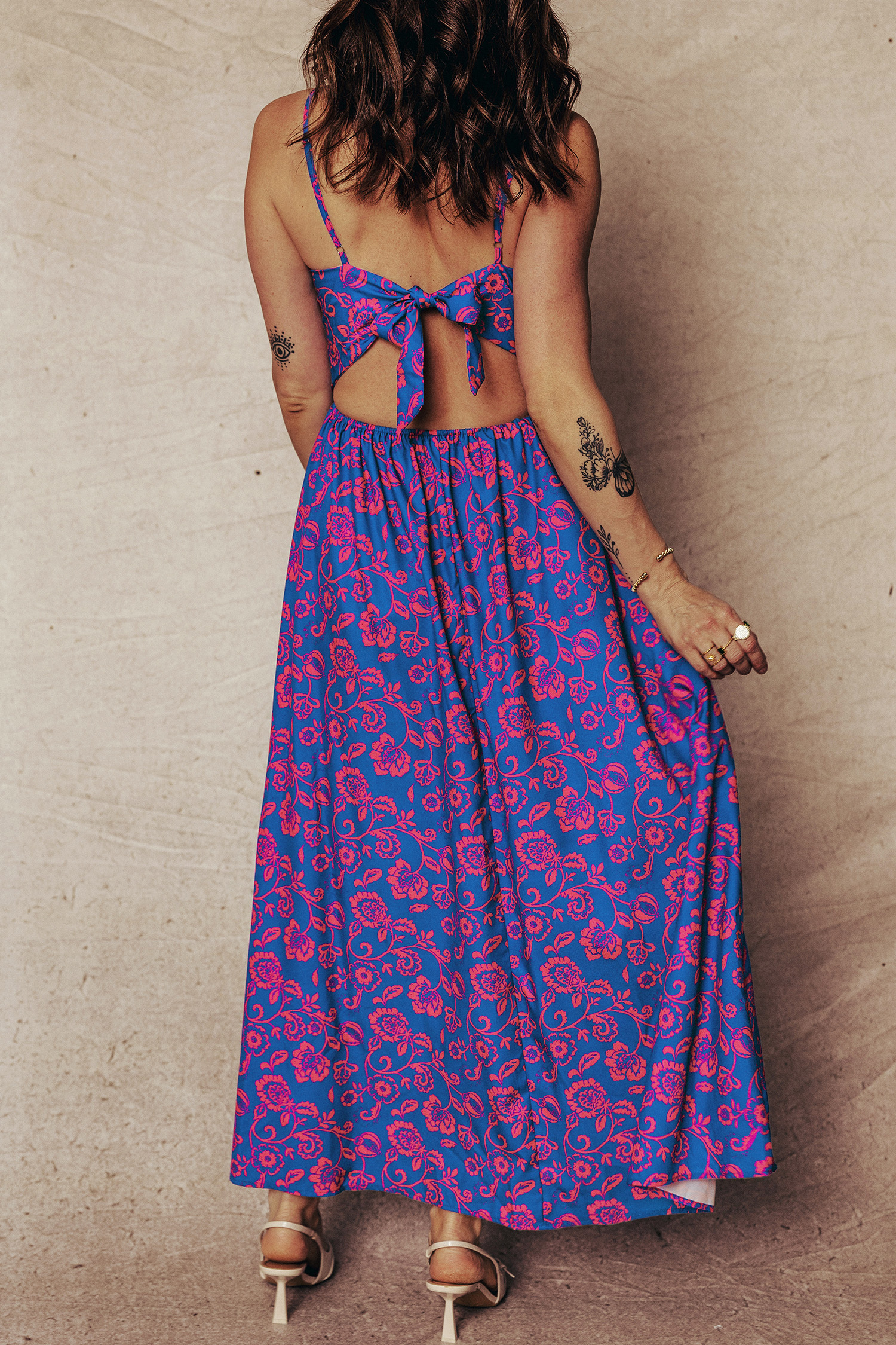 Blue Floral Print Twisted V Neck Tied Backless Maxi Dress - Image 2