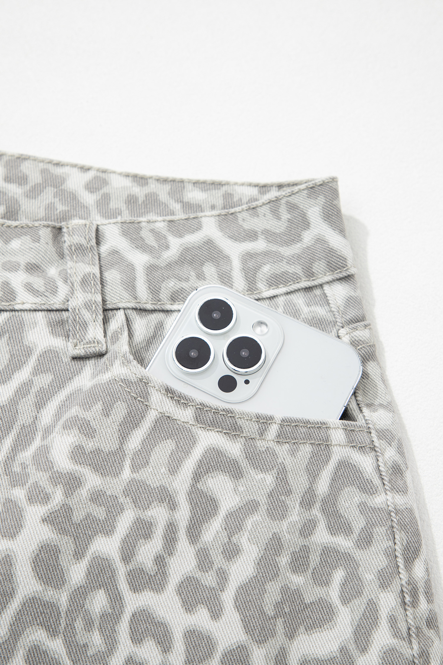Gray Leopard Frayed Edge Wide Leg High Waist Jeans - Image 12
